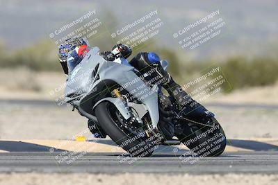 media/Jan-15-2026-Racers Edge (Thu) [[dfebeb70ab]]/2-A Group/Session 5 (Turn 5)/